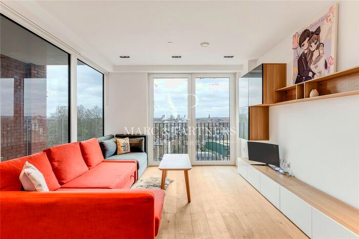 2 Bedroom Flat To Rent In Exchange Gardens, Keybridge London, London, SW8