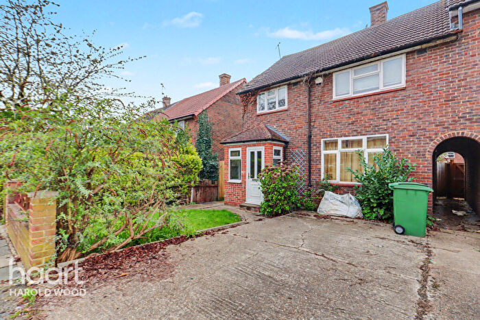 3 Bedroom End Of Terrace House For Sale In North Hill Drive, Harold Hill, RM3