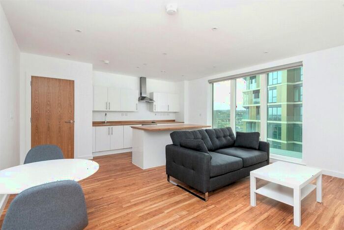 1 Bedroom Flat For Sale In Chatham Waters, North House, Gillingham Gate Road, Gillingham, ME4