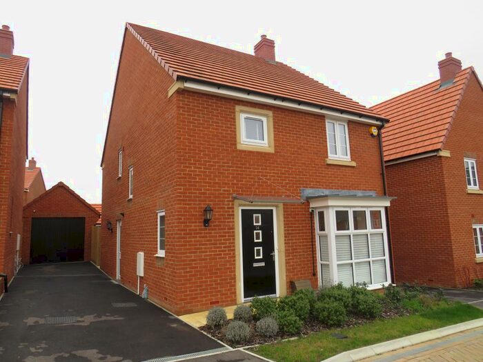 4 Bedroom Detached House To Rent In Bye Crescent, Basingstoke, RG24