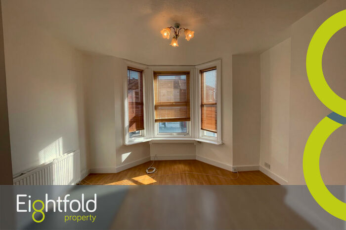 1 Bedroom Flat To Rent In Cavendish Place, Eastbourne, BN21