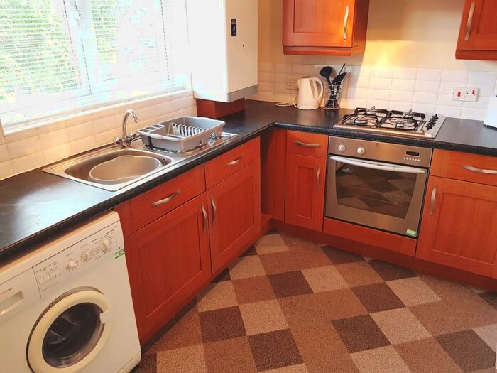 1 Bedroom Apartment To Rent In Haven Gardens, Eastbourne - Darlington, DL1