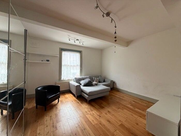 1 Bedroom Maisonette To Rent In Bonnersfield Lane, Harrow, Middlesex, HA1