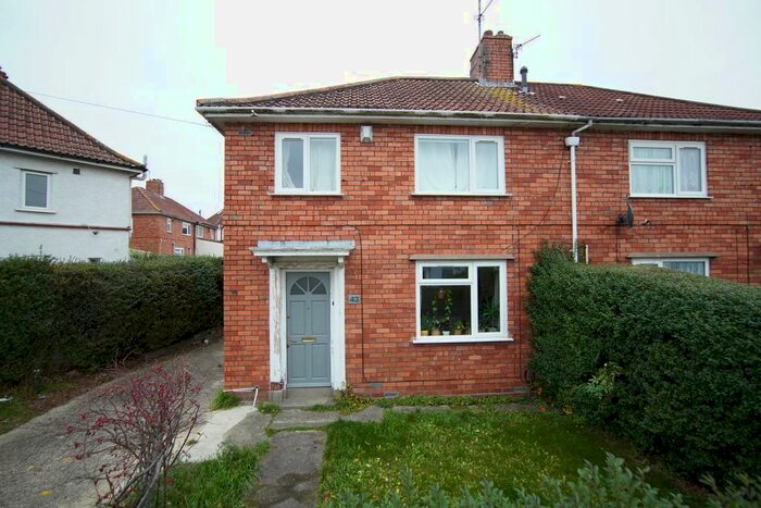 4 Bedroom Semi-Detached House To Rent In Camborne Road, Horfield, Bristol BS7