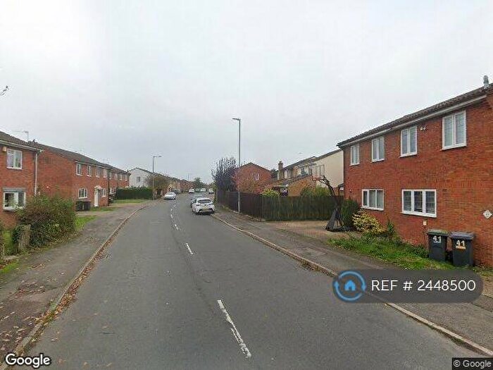3 Bedroom Semi-Detached House To Rent In Hedley Rise, Luton, LU2