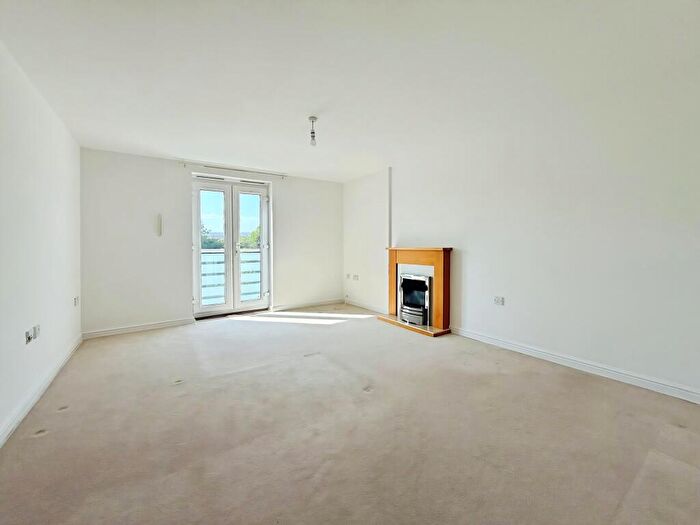 2 Bedroom Flat To Rent In Heraldry Walk, Kings Heath, Exeter, EX2