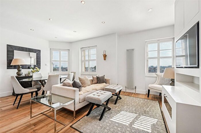 3 Bedroom Flat For Sale In Park Mansions, Colehill Lane, Fulham, London, SW6