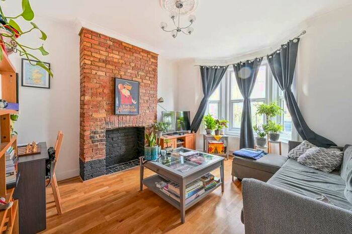 1 Bedroom Flat To Rent In Ulverston Road, Walthamstow, E17