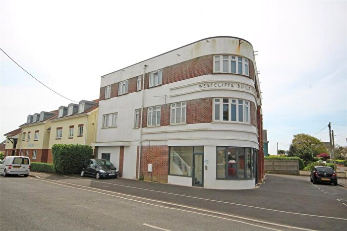 1 Bedroom Apartment For Sale In Seaward Avenue, Barton On Sea, New Milton, Hampshire, BH25