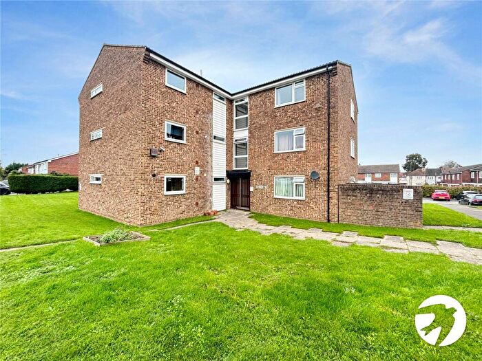 1 Bedroom Flat To Rent In Killewarren Way, Orpington, BR5