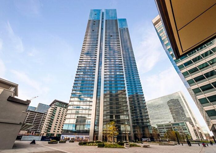 2 Bedroom Apartment To Rent In Marsh Wall, London, E14