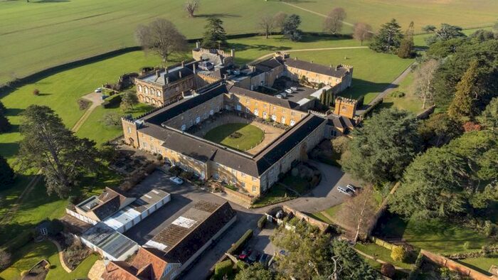 4 Bedroom Property For Sale In Brettingham Court, Hinton St. George, TA17