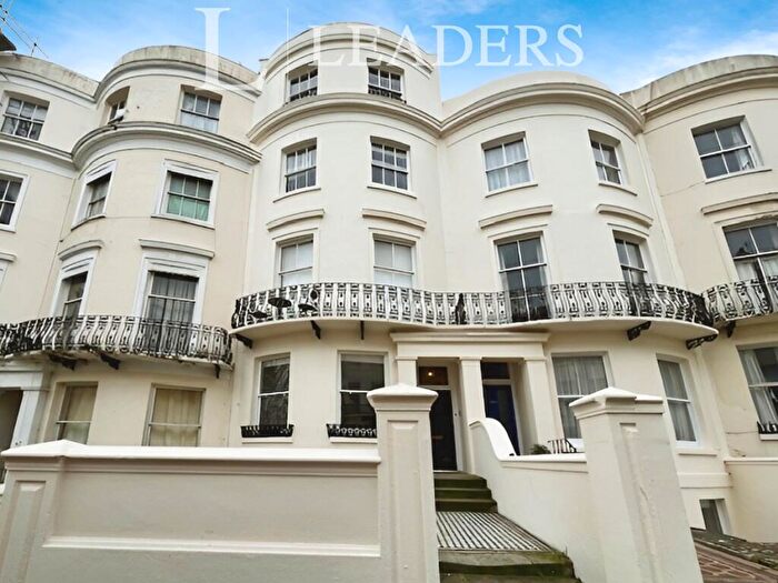 2 Bedroom Flat To Rent In Lansdowne Place, Hove, BN3