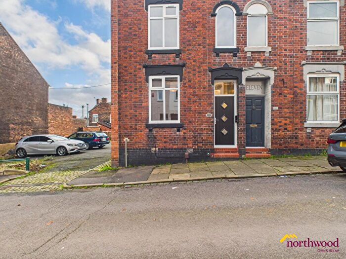 4 Bedroom End Of Terrace House For Sale In Oriel Street, Stoke-on-Trent, ST4