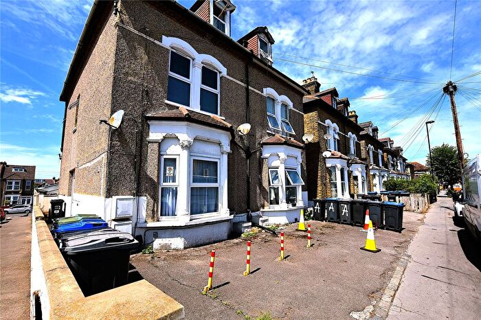 1 Bedroom Flat To Rent In Bensham Lane, Thornton Heath, CR7