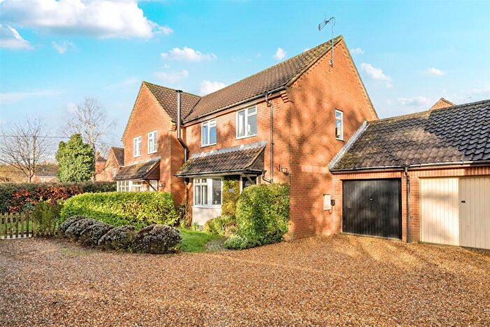 3 Bedroom Semi-Detached House For Sale In Small Street, Chirton, SN10