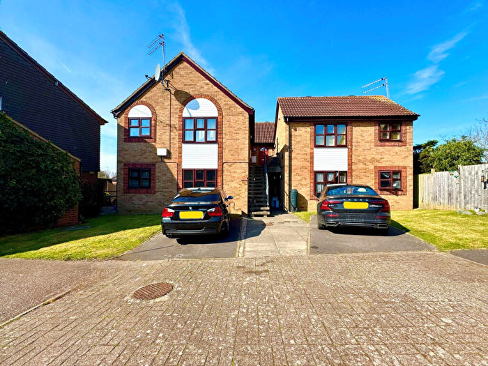 Studio To Rent In Inkerpole Place, Chelmsford, Essex, CM2