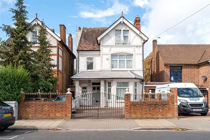 6 Bedroom Detached House For Sale In Conyers Road, London, SW16