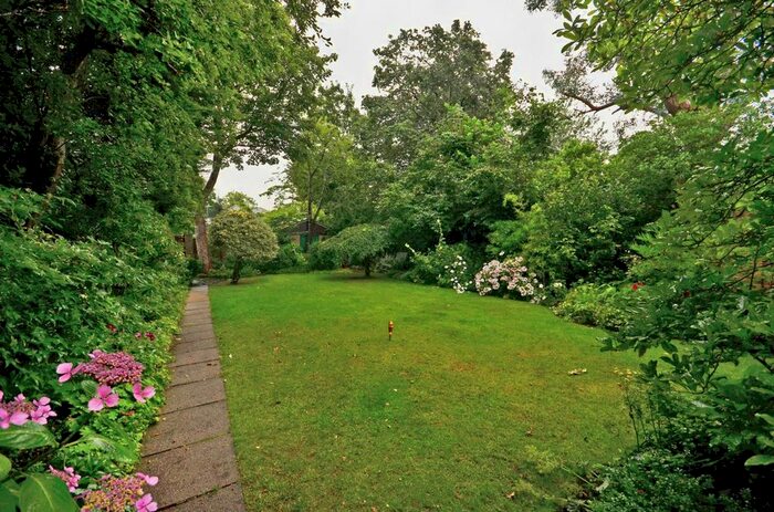 2 Bedroom Flat To Rent In Sheen Road, Richmond Hill, Richmond, TW9