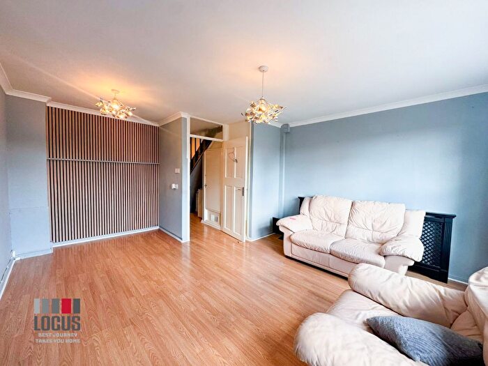 2 Bedroom Flat To Rent In Holyfield House, Longcroft Drive, EN8