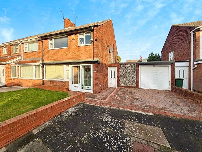 3 Bedroom Semi Detached House For Sale In Cresswell Close, Whitley Bay, NE25