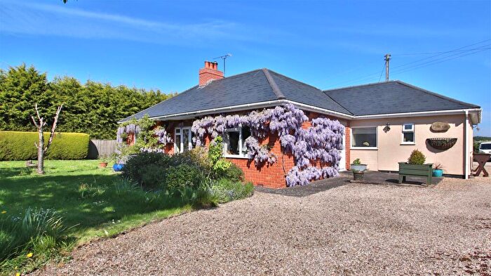 4 Bedroom Bungalow For Sale In Astonfields Lane, Ashchurch, Tewkesbury, GL20