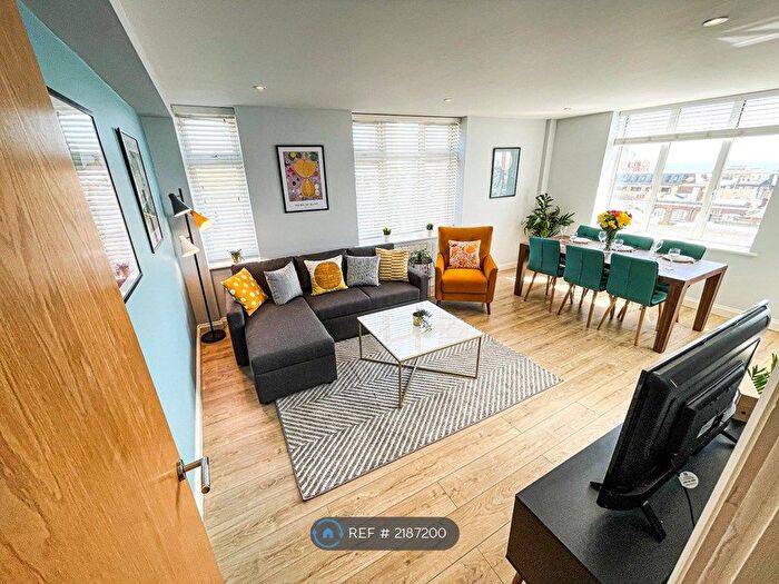 2 Bedroom Flat To Rent In Mitre House, Brighton, BN1