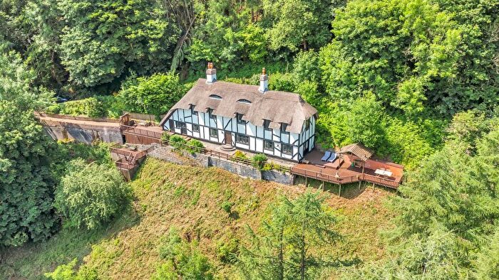 4 Bedroom Cottage For Sale In Barbers Hill, Llangollen, LL20