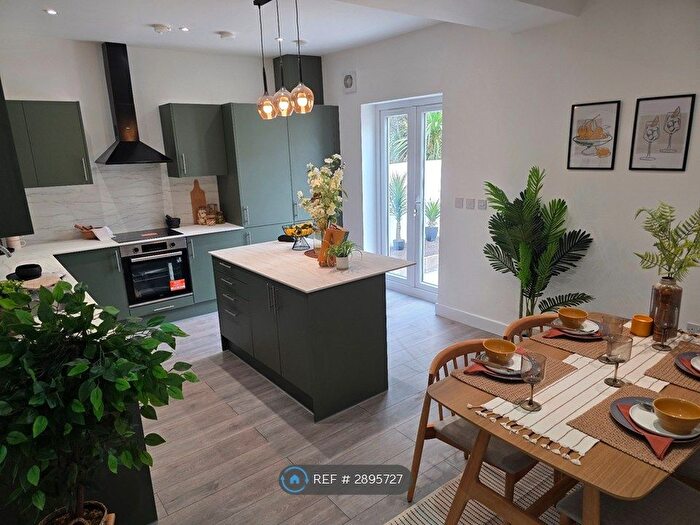 4 Bedroom End Terrace House To Rent In Milford St, Bristol, BS3