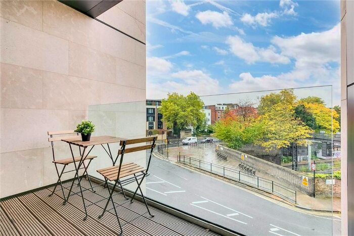 2 Bedroom Flat To Rent In Oval Road, London, NW1