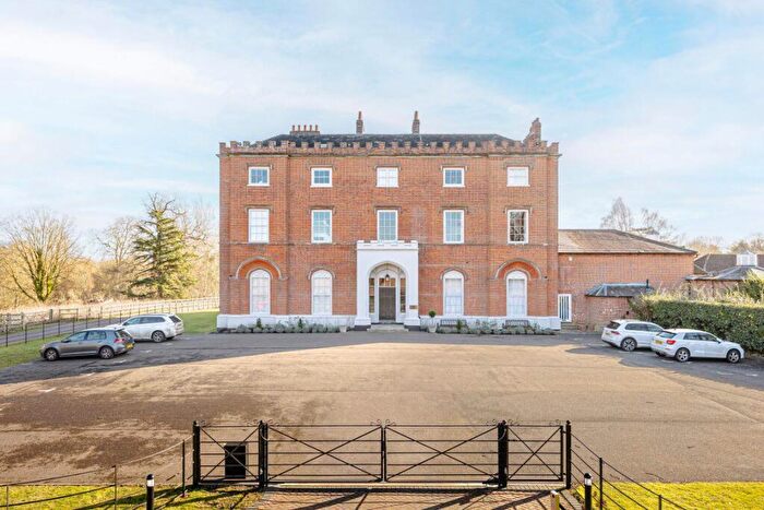 1 Bedroom Apartment To Rent In Pishiobury Drive, Sawbridgeworth, CM21