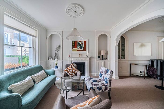 4 Bedroom Flat To Rent In Sterling Street, Knightsbridge, London, SW7