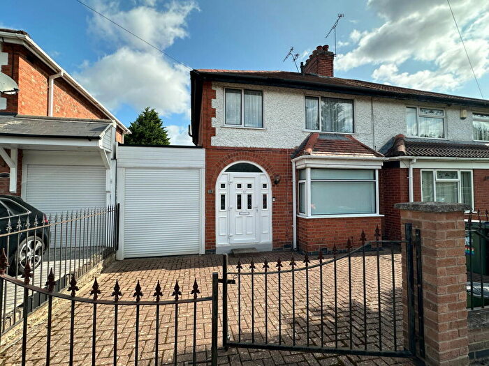 3 Bedroom Semi-Detached House To Rent In Gwencole Avenue, Braunstone Town, LE3