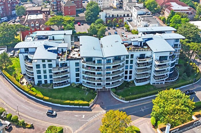 3 Bedroom Apartment For Sale In Boscombe Spa Road, Boscombe, Bournemouth, Dorset, BH5