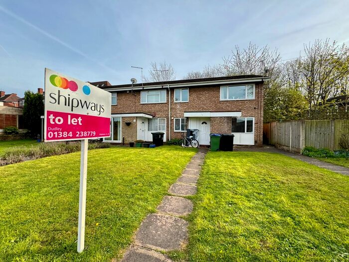2 Bedroom Maisonette To Rent In Oakthorpe Gardens, Tividale, Oldbury, B69