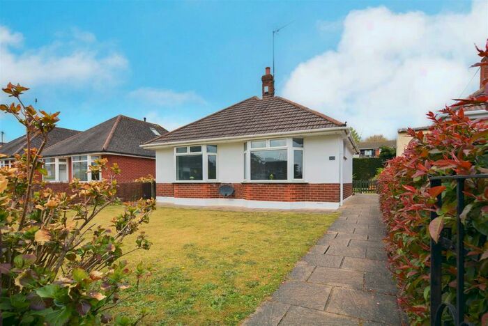 2 Bedroom Detached Bungalow To Rent In Wimborne, Dorset, BH21