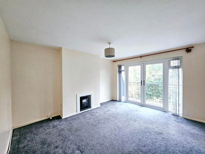 2 Bedroom Flat To Rent In Copperfield Road, Southampton, SO16