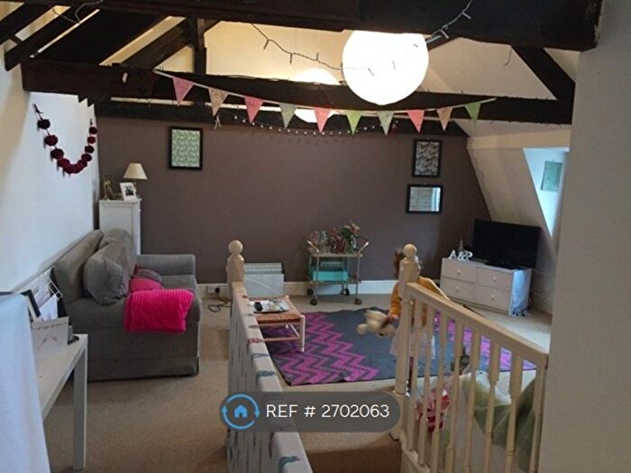 2 Bedroom Flat To Rent In Clifton, Bristol, BS8