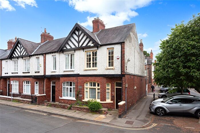 2 Bedroom End Terrace House For Sale In North Parade, York, North Yorkshire, YO30