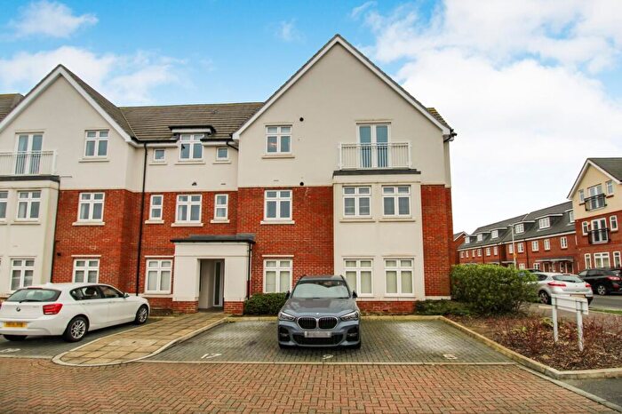 2 Bedroom Apartment To Rent In Louden Square, Earley, Reading, RG6