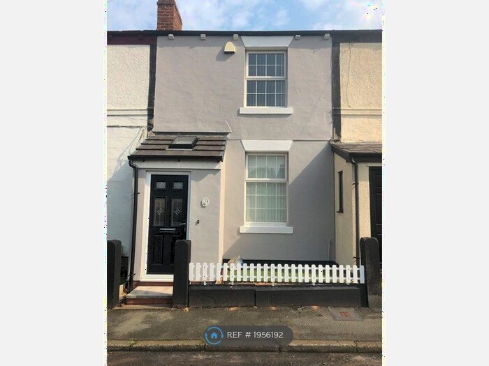 2 Bedroom Terraced House To Rent In Hill Lane, Bolton, BL6