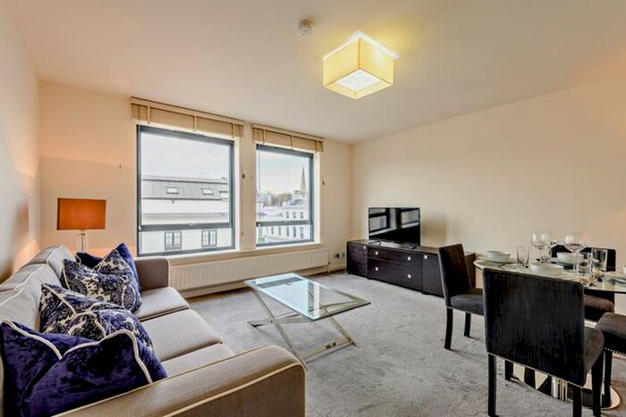 2 Bedroom Flat To Rent In Fulham Road, London, SW3