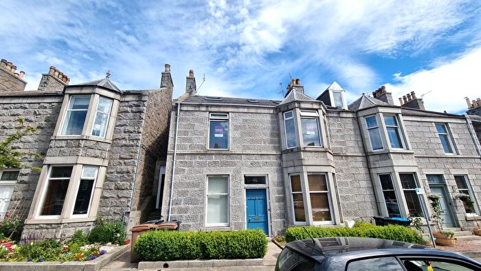 4 Bedroom Flat To Rent In Whitehall Road, Rosemount, Aberdeen, AB25