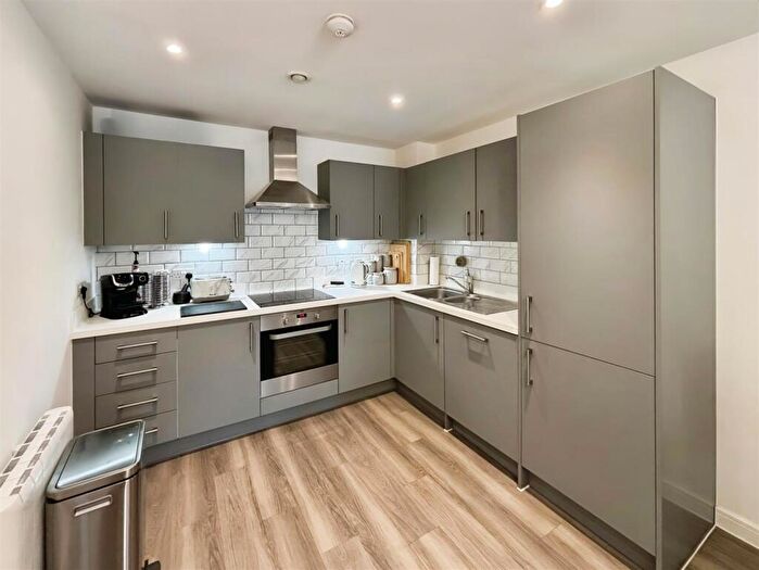 1 Bedroom Apartment For Sale In Town Centre, Hemel Hempstead, HP1