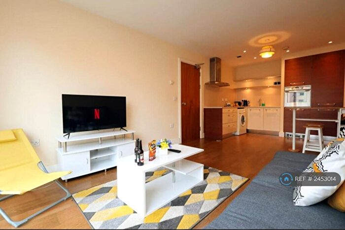 1 Bedroom Flat To Rent In Capela House, Cardiff, CF10