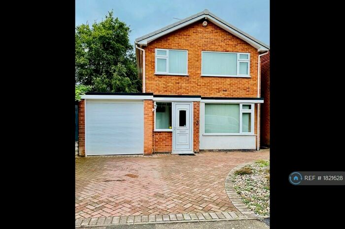 3 Bedroom Detached House To Rent In Windrush Drive, Oadby, Leicester, LE2