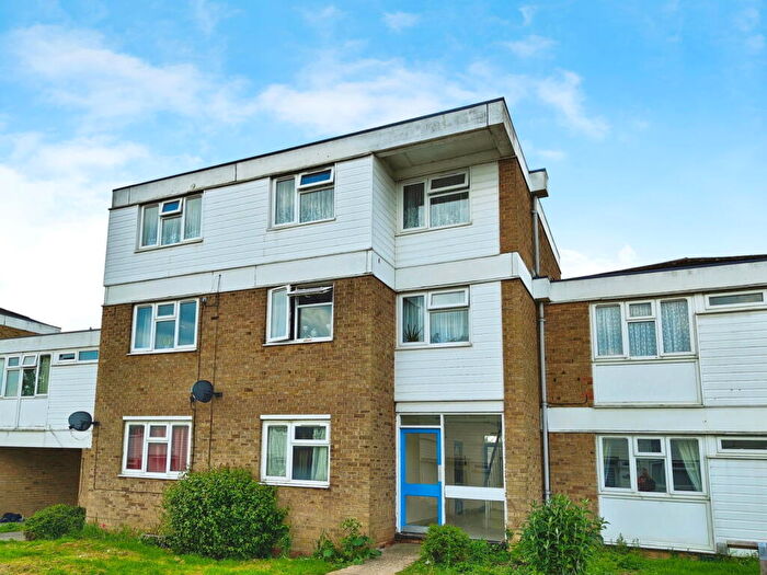 2 Bedroom Flat For Sale In Five Acres, Harlow, CM18