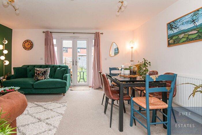 3 Bedroom Terraced House For Sale In Fortibus Road, Exeter, EX2
