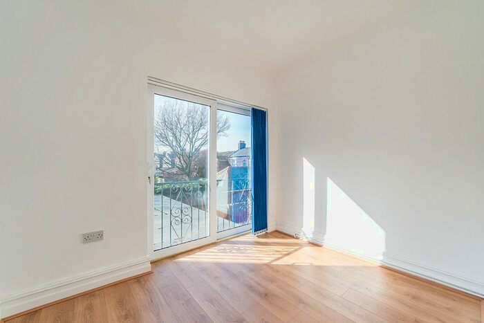 4 Bedroom Terraced House To Rent In Birchfield Avenue, Widnes, Cheshire, WA8