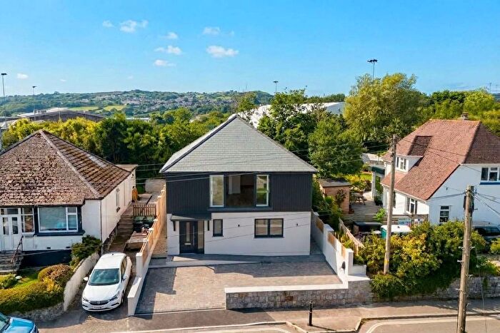 4 Bedroom Detached House For Sale In Polwithen Road, Penryn, TR10